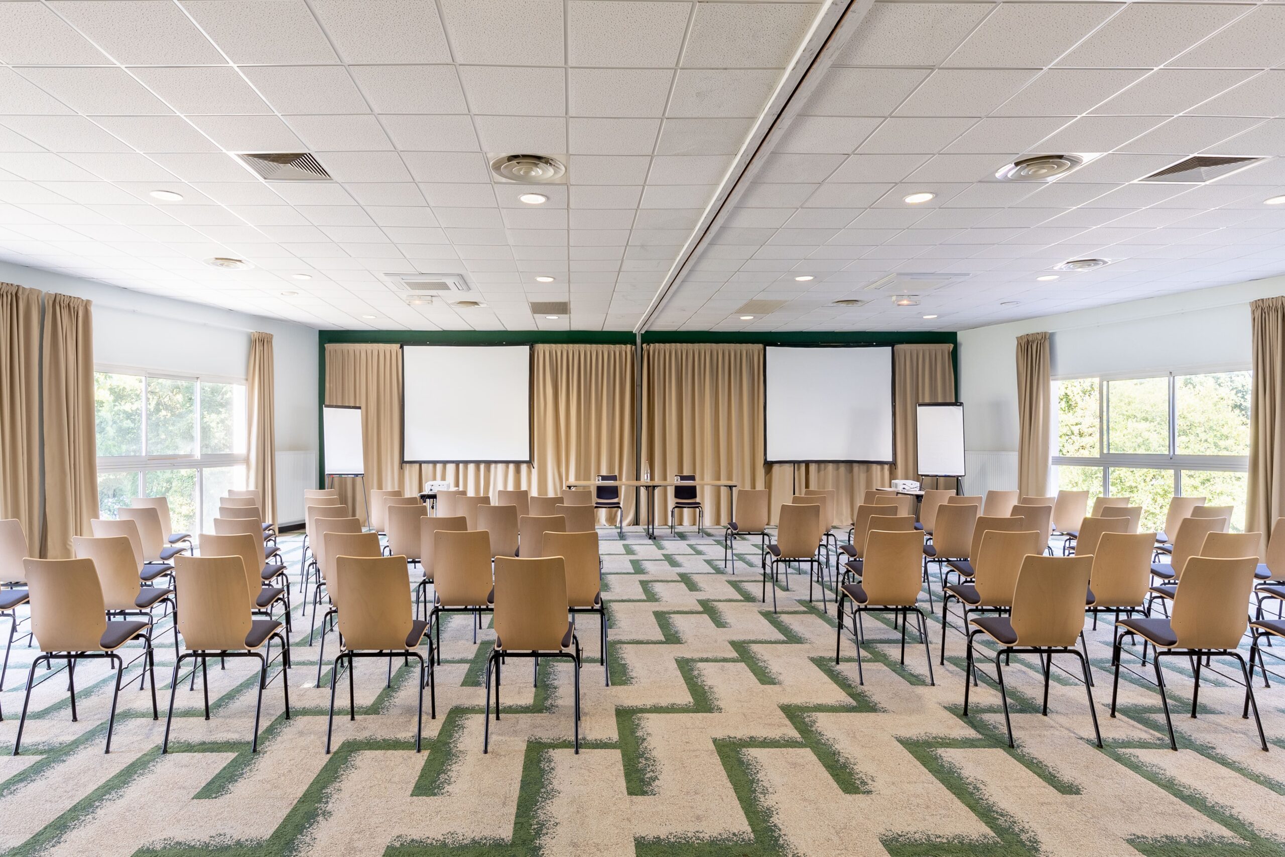 SALLE MULTI 2 min scaled